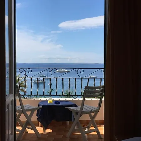 Bina 2* Sant'Angelo (Isola d'Ischia)
